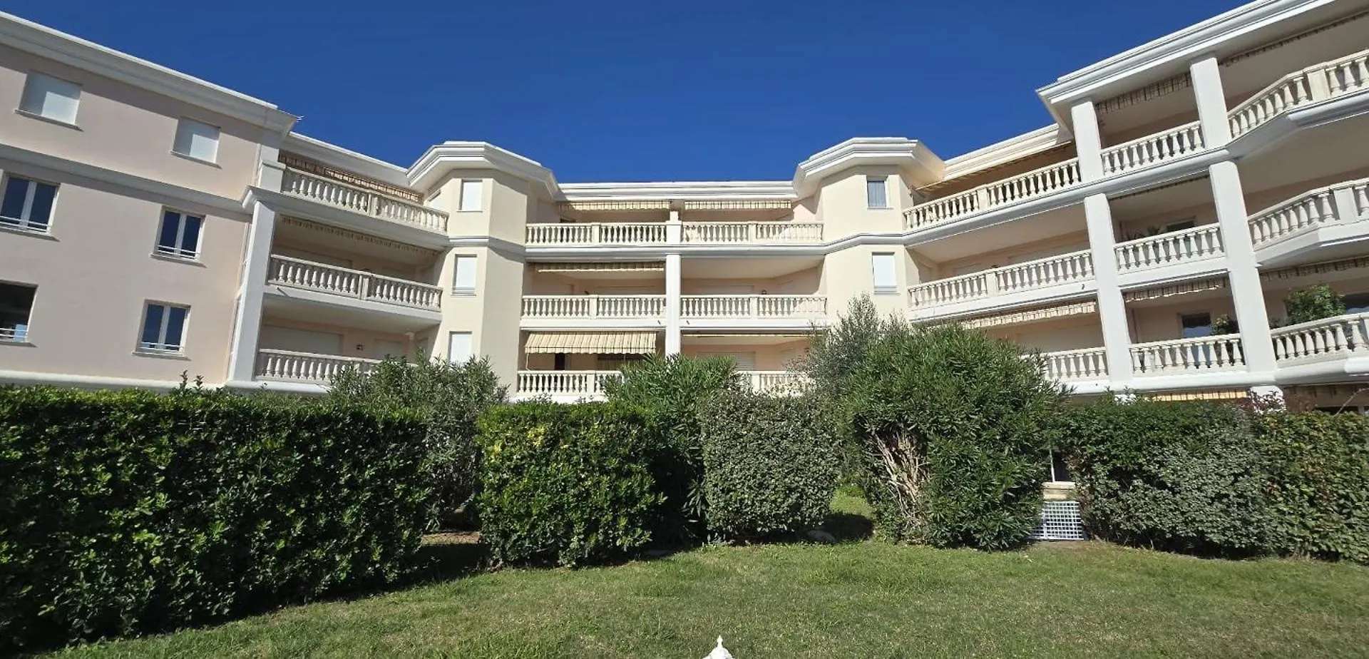 Bright Apartment With Terrace In Saint-Raphael 0*, Saint-Raphaël Francie