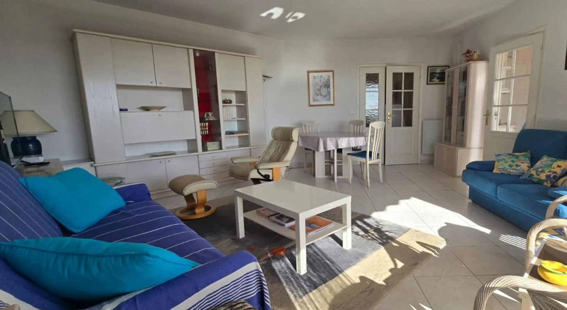 Bright Apartment With Terrace In Saint-Raphael
